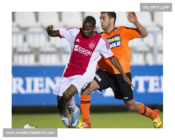 梅德维德夫鹿特丹一轮游，赛后怒批比赛用球质量引争议